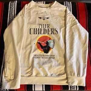 Tyler Childers sweatshirt.